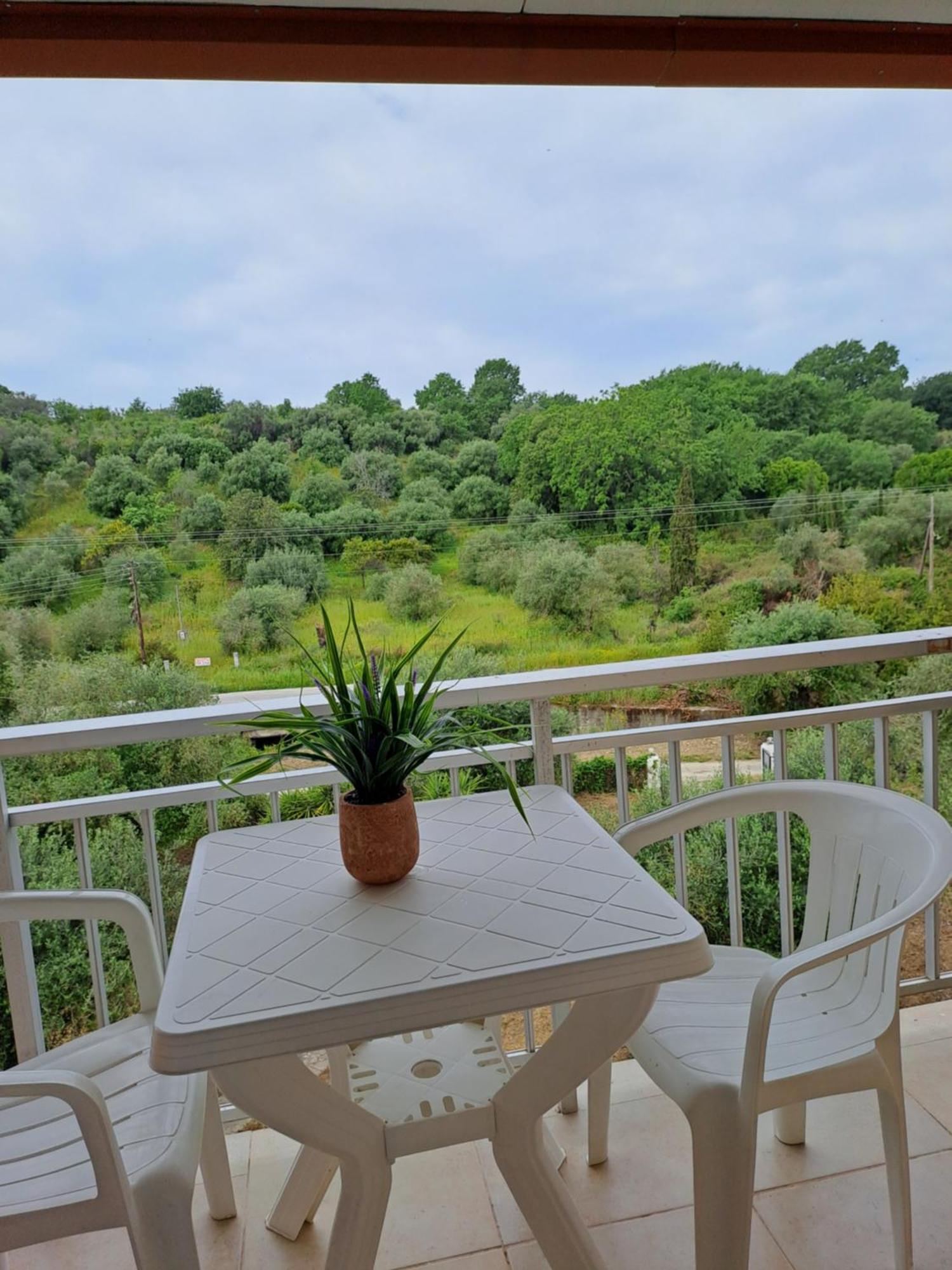 Evridiki Apartments Mesongí Екстериор снимка