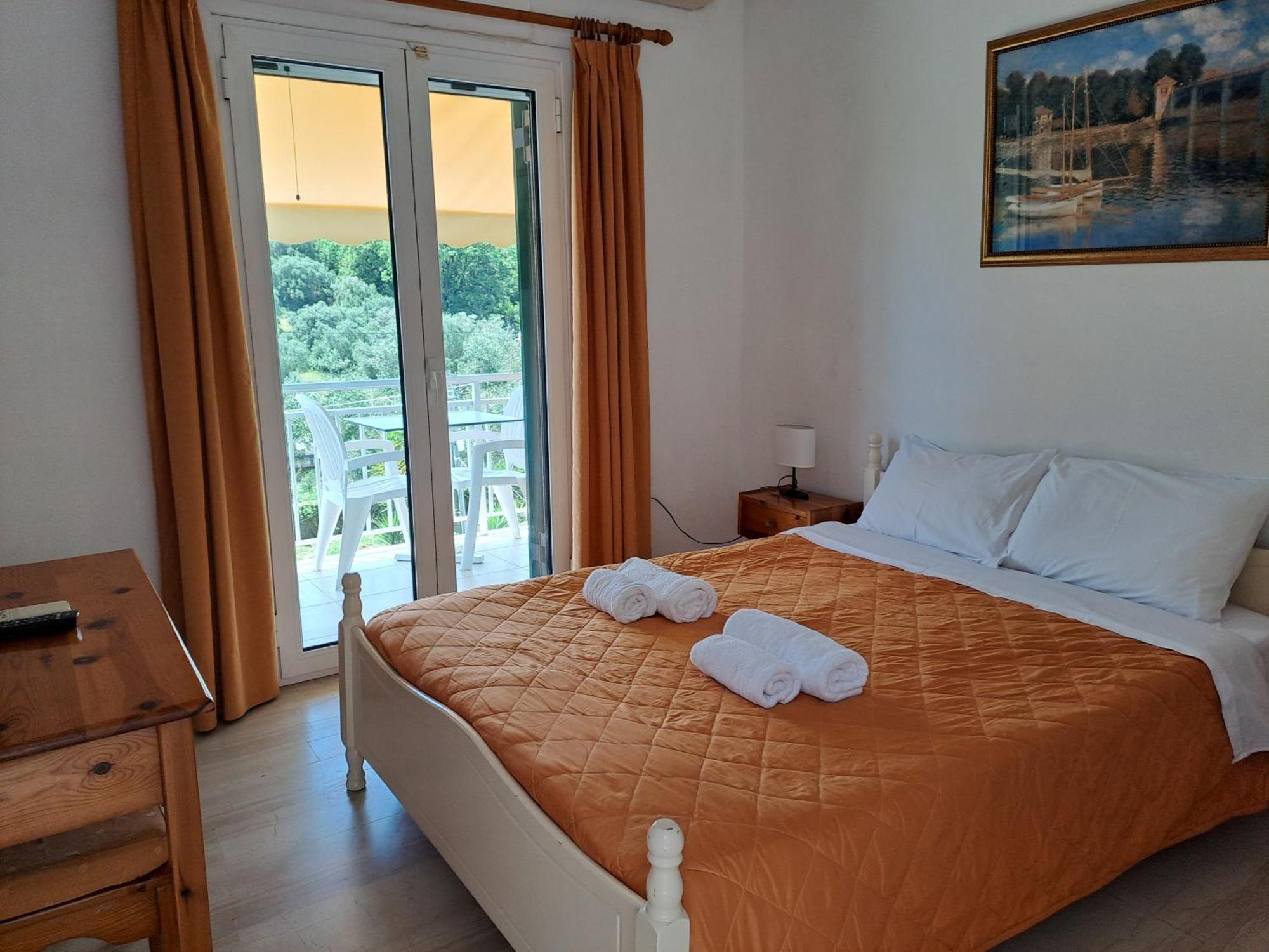 Evridiki Apartments Mesongí Екстериор снимка